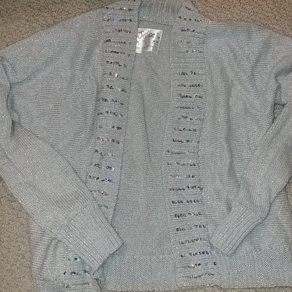 Girls silver sparkly sweater w/sequin accents 14
